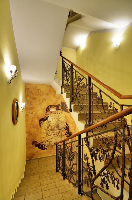 Restaurace A Penzion Kamenec Jilesovice Екстер'єр фото